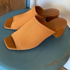 Everlane glove mule pump